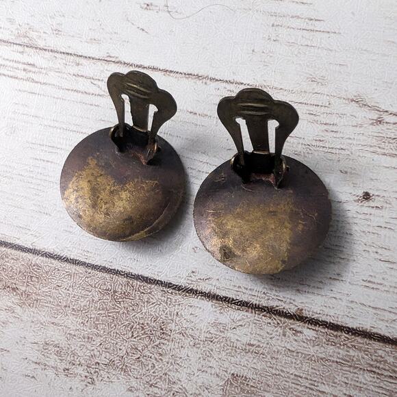 Vintage Clip On Earrings Metal Circle with Iridescent Gems - Picture 10 of 10